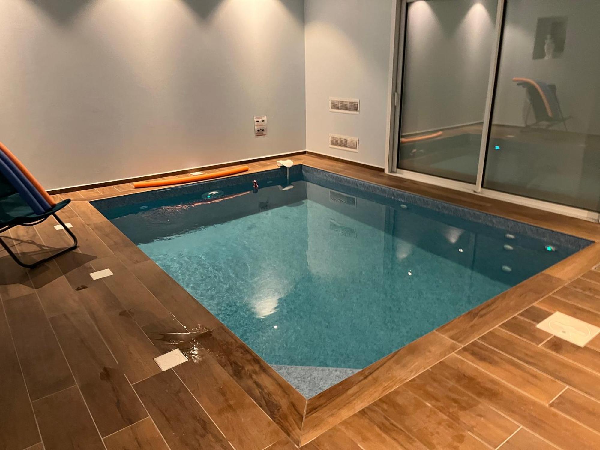 Maison Avec Piscine Interieure Privee, Buses De Spa, Jardin Clos Et Parking Aouste-sur-Sye Экстерьер фото